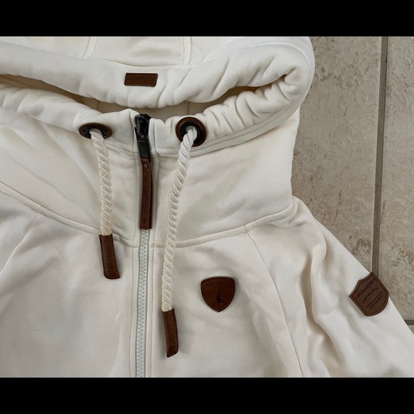 Wanakome Tops - Wanakome Hera ivory zip up medium